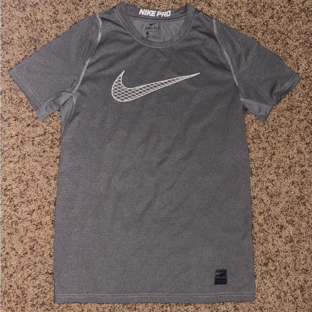 Nike Pro Compression Shirt Boys XL Crew Neck 858234